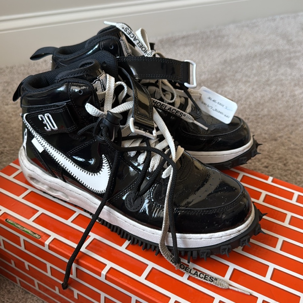 Authentic Off white AF1 mid